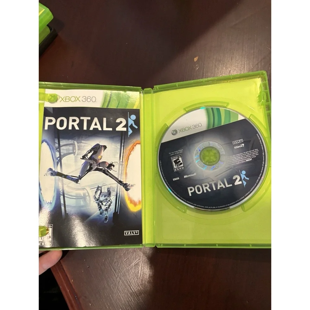 Portal 2 (Microsoft‎ Xbox 360, 2011)
